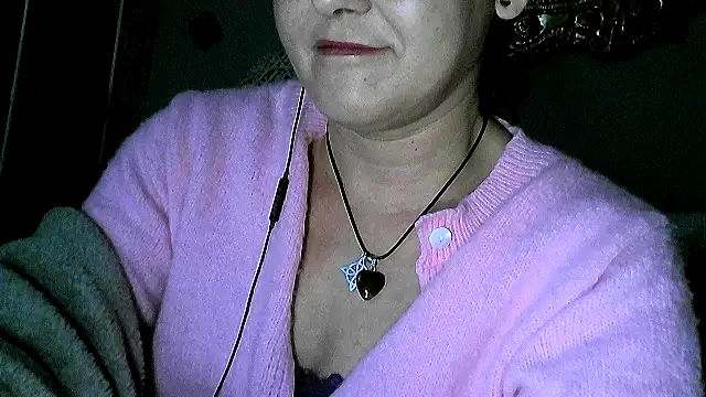 zaidapink1990 online show from February 6, 2026, 7:28 pm