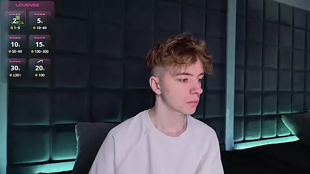 Paul Holt online show from December 5, 2025, 8:27 pm