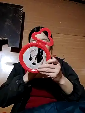 Snapshot of may-man chatting on November 17, 2025, 12:44 pm may-man online show from November 17, 2025, 12:44 pm