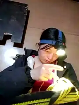 Snapshot of may-man chatting on November 18, 2025, 11:58 am may-man online show from November 18, 2025, 11:58 am