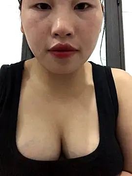 Snapshot of luna-sexxy chatting on November 12, 2025, 6:36 am luna-sexxy online show from November 12, 2025, 6:36 am