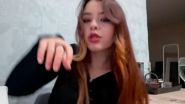 AwnyGrub online show from November 30, 2025, 3:49 pm