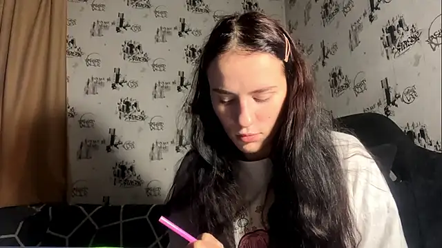 AliciaCapehart online show from November 30, 2025, 7:12 am