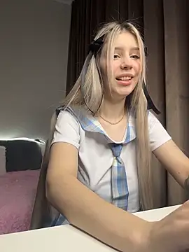 Olivia1Taylor1 online show from November 18, 2025, 6:07 am