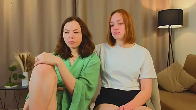 LucreciaAsters online show from November 29, 2025, 4:15 am