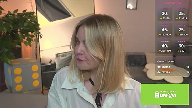 Snapshot of LilithEve_ chatting on November 18, 2025, 4:00 pm LilithEve online show from November 18, 2025, 4:00 pm