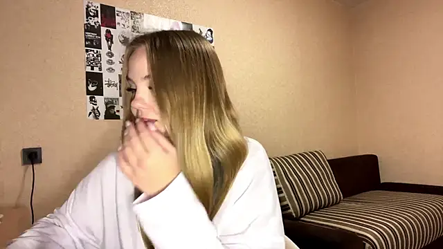 Snapshot of JestineParslow chatting on November 14, 2025, 8:51 pm JestineParslow online show from November 14, 2025, 8:51 pm