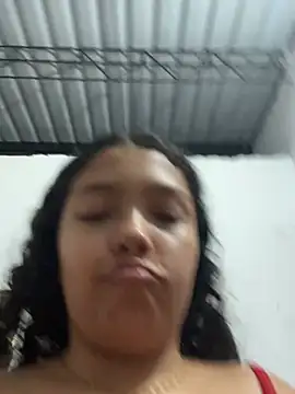 PetiteKattia online show from February 8, 2026, 4:27 am