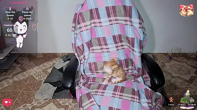 Snapshot of Melody_Ghot chatting on December 22, 2025, 2:58 pm Melody Ghot online show from December 22, 2025, 2:58 pm