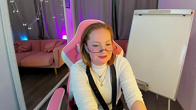 Snapshot of Elizabeth_Walson chatting on November 15, 2025, 11:40 am Elizabeth Walson online show from November 15, 2025, 11:40 am