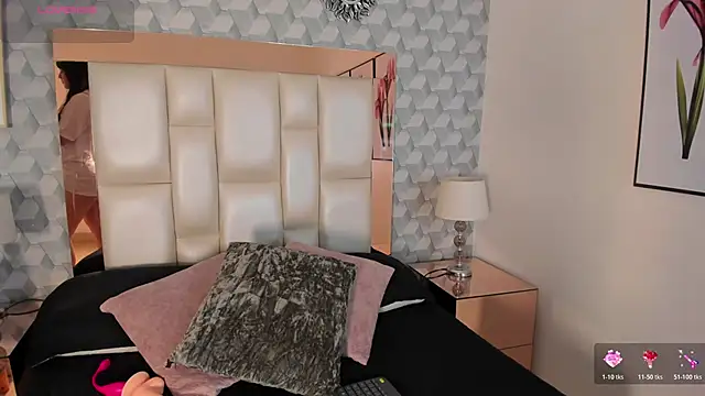 Gia harmony online show from November 29, 2025, 7:28 pm