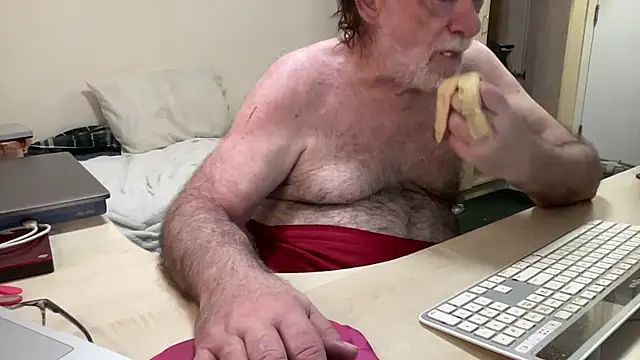Snapshot of coach-karl chatting on July 12, 2026, 11:56 am coach-karl online show from July 12, 2026, 11:56 am