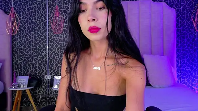 IrisDeLaVega  online show from May 14, 2026, 2:24 pm