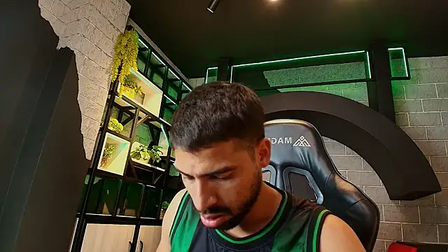 MyStrongSubmissive online show from November 16, 2025, 10:15 pm