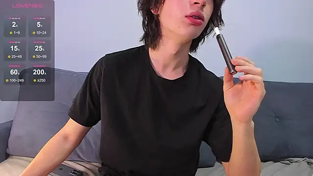 Snapshot of AlanReckless chatting on November 21, 2025, 4:11 am AlanReckless online show from November 21, 2025, 4:11 am