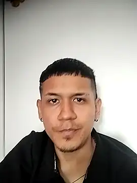 Chris    Col online show from December 2, 2025, 4:35 pm