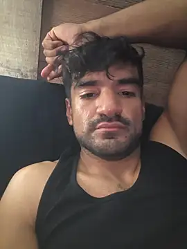 piggylatino online show from April 19, 2026, 6:10 pm