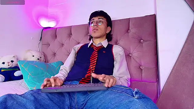 Davel Svetla online show from November 18, 2025, 3:12 am