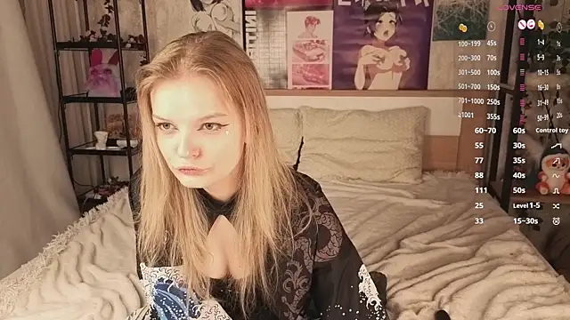 Snapshot of MicheleHonas chatting on May 10, 2026, 8:25 pm MicheleHonas online show from May 10, 2026, 8:25 pm
