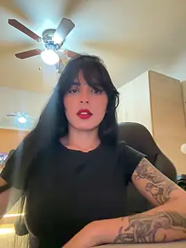 Cristal Cerati  online show from April 16, 2026, 1:50 am