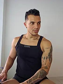 Zayn maxwell online show from November 12, 2025, 4:51 pm