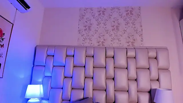 lea hunter   online show from November 27, 2025, 7:38 pm