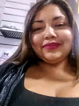 Snapshot of la_beba20 chatting on November 14, 2025, 11:02 pm la beba20 online show from November 14, 2025, 11:02 pm