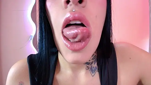 Snapshot of catte_jensen chatting on November 23, 2025, 7:46 pm catte jensen online show from November 23, 2025, 7:46 pm