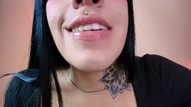 Snapshot of catte_jensen chatting on November 29, 2025, 3:42 am catte jensen online show from November 29, 2025, 3:42 am