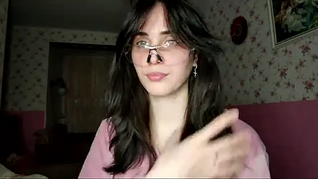 Snapshot of Hervell_Motti chatting on November 18, 2025, 3:38 pm Hervell Motti online show from November 18, 2025, 3:38 pm