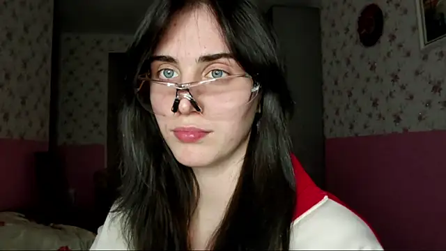 Snapshot of Hervell_Motti chatting on November 21, 2025, 3:33 pm Hervell Motti online show from November 21, 2025, 3:33 pm