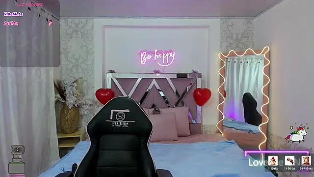 ISABELA TAY online show from February 19, 2026, 11:50 am