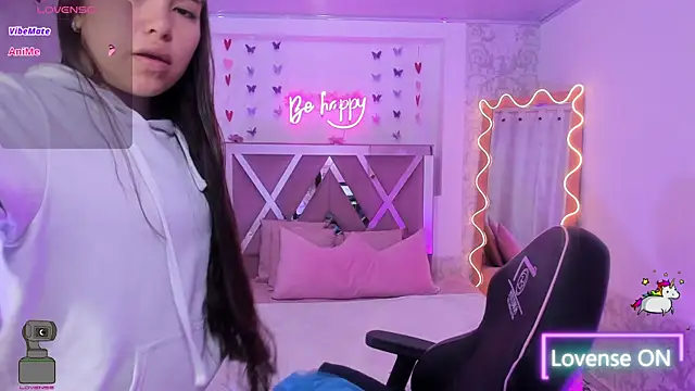 ISABELA TAY online show from March 26, 2026, 11:38 am