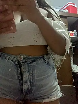 VIVHY online show from November 24, 2025, 9:36 pm