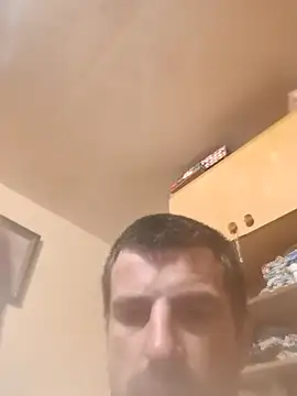 Snapshot of TwardyKierowca chatting on April 12, 2026, 9:31 pm TwardyKierowca online show from April 12, 2026, 9:31 pm