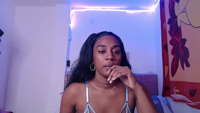 Snapshot of AishaOwens chatting on March 9, 2026, 8:46 pm AishaOwens online show from March 9, 2026, 8:46 pm