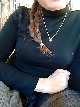 Snapshot of Niss8386 chatting on November 21, 2025, 1:48 am Niss8386 online show from November 21, 2025, 1:48 am