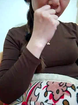 Snapshot of Niss8386 chatting on November 25, 2025, 1:22 pm Niss8386 online show from November 25, 2025, 1:22 pm