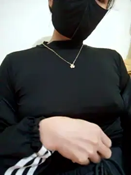 Snapshot of Niss8386 chatting on November 28, 2025, 1:47 pm Niss8386 online show from November 28, 2025, 1:47 pm