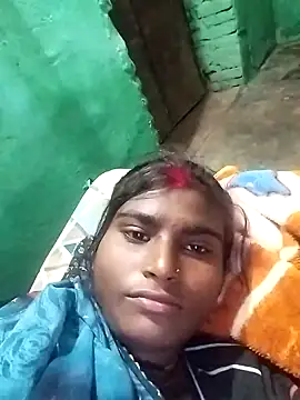 Big Lovexx online show from November 26, 2025, 6:09 pm