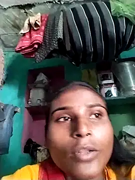 Big Lovexx online show from April 19, 2026, 10:58 am