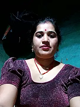 Hot kamla online show from April 24, 2026, 10:18 am