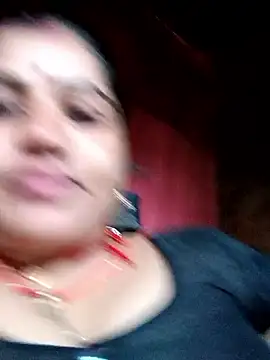Snapshot of Hot_kamla chatting on May 31, 2026, 1:07 pm Hot kamla online show from May 31, 2026, 1:07 pm