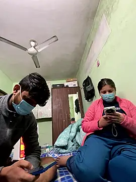 Cute hotzara online show from January 17, 2026, 5:12 am