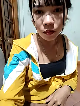 gugu0022 online show from November 26, 2025, 12:17 pm