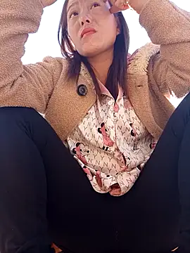 Lyly sexyy online show from November 30, 2025, 1:20 am