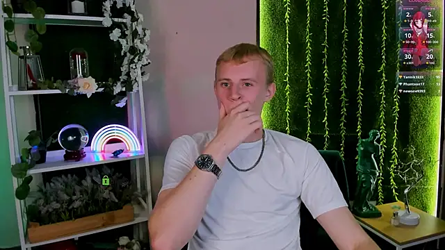 Snapshot of rafael_bien chatting on June 30, 2026, 8:32 pm rafael bien online show from June 30, 2026, 8:32 pm