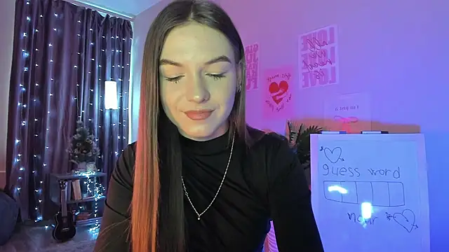 luna lust 212 online show from March 17, 2026, 4:17 am