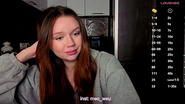 me liss online show from November 23, 2025, 8:52 pm