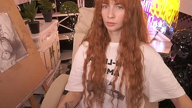 Nicol Moonn online show from April 2, 2026, 4:37 pm